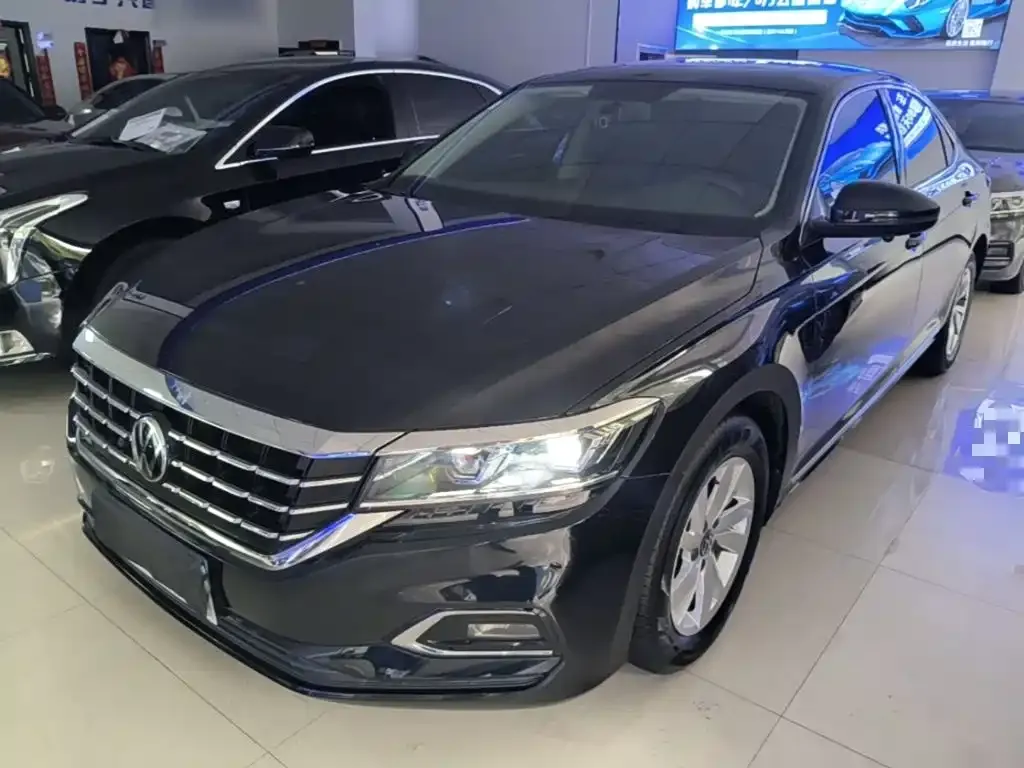 Volkswagen Passat — фото 4