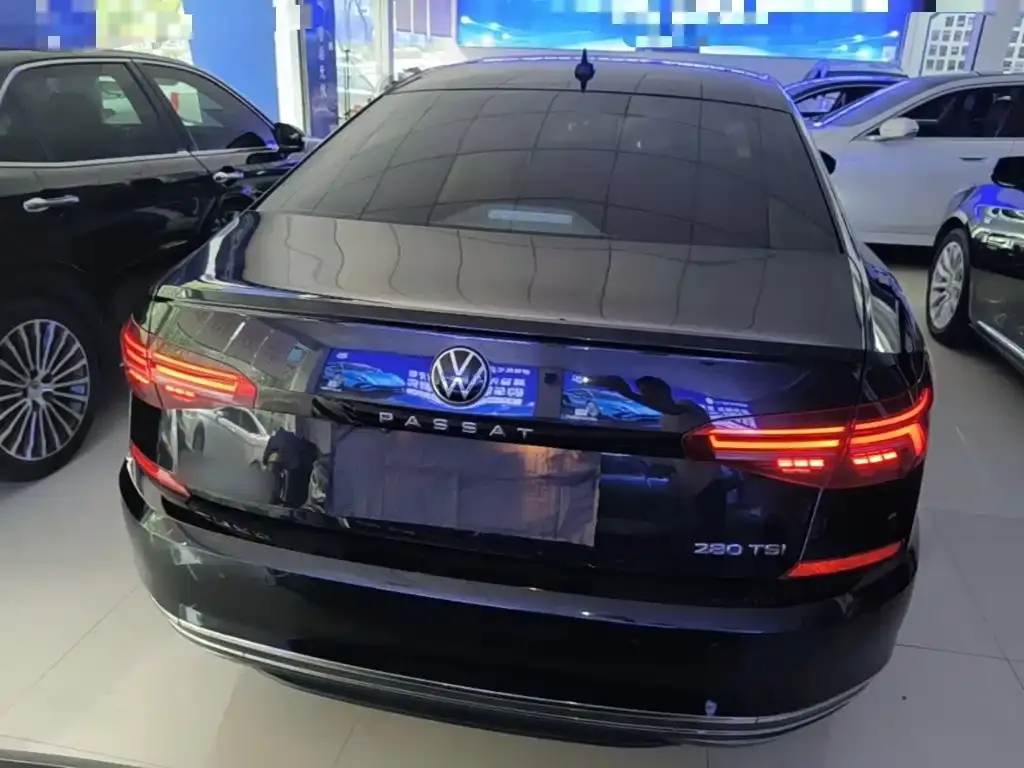 Volkswagen Passat — фото 9