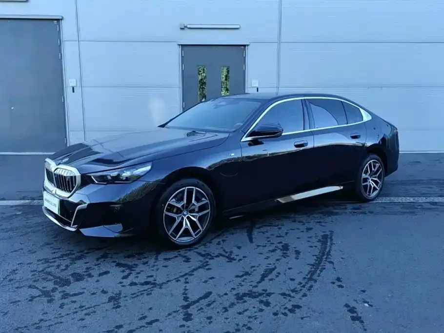 BMW i5 — фото 9