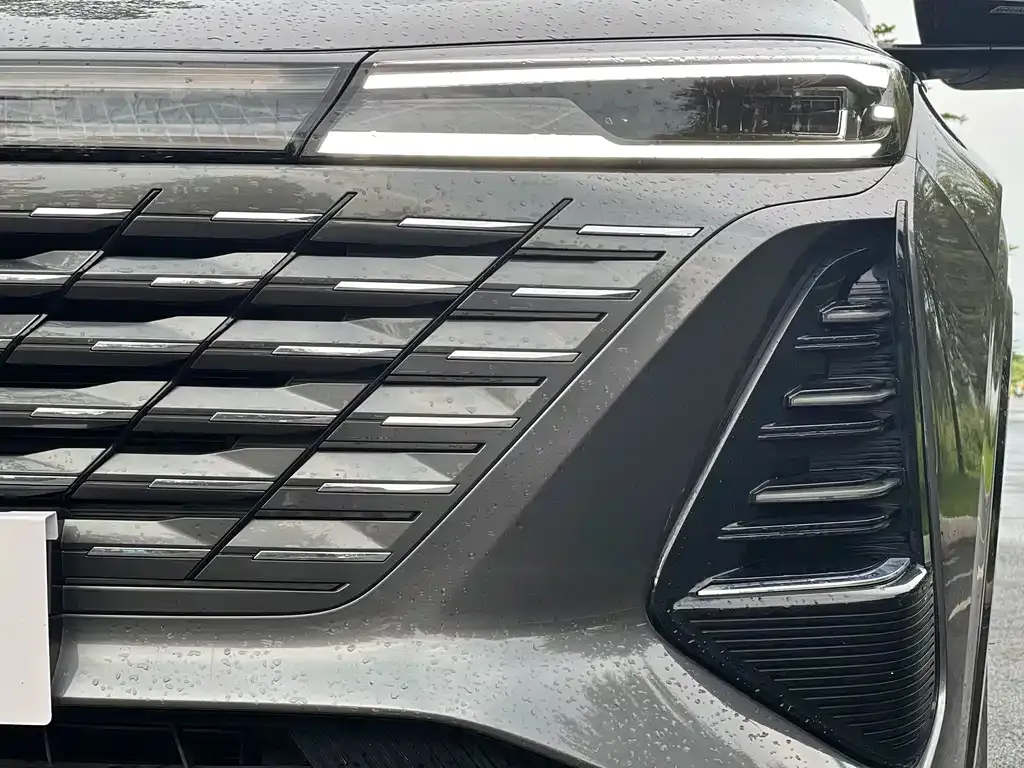 Changan CS75 PLUS — фото 2