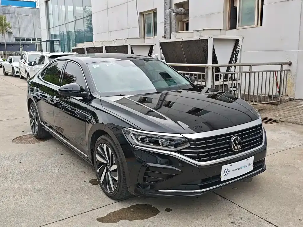 Volkswagen Passat — фото 5