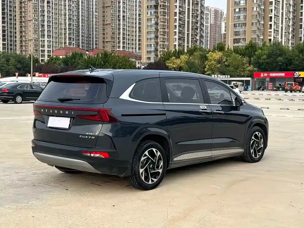Hyundai Custo — фото 4