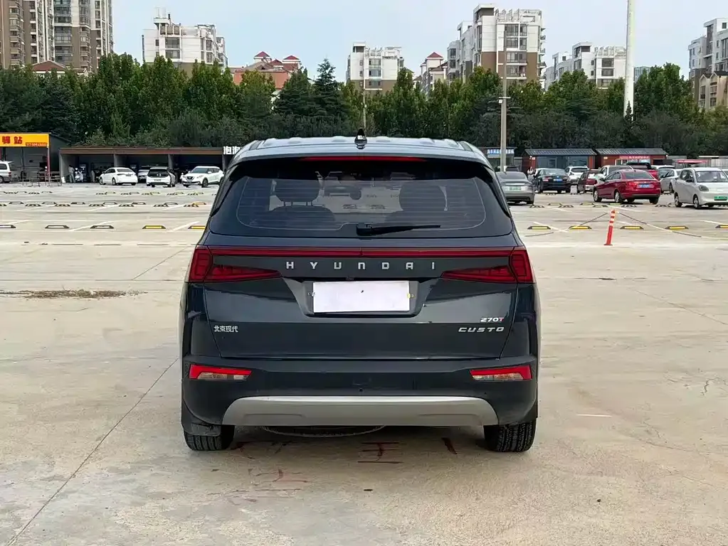 Hyundai Custo — фото 3