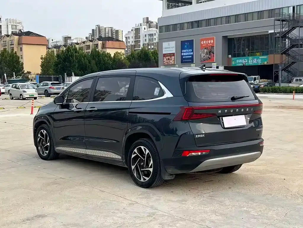 Hyundai Custo — фото 8