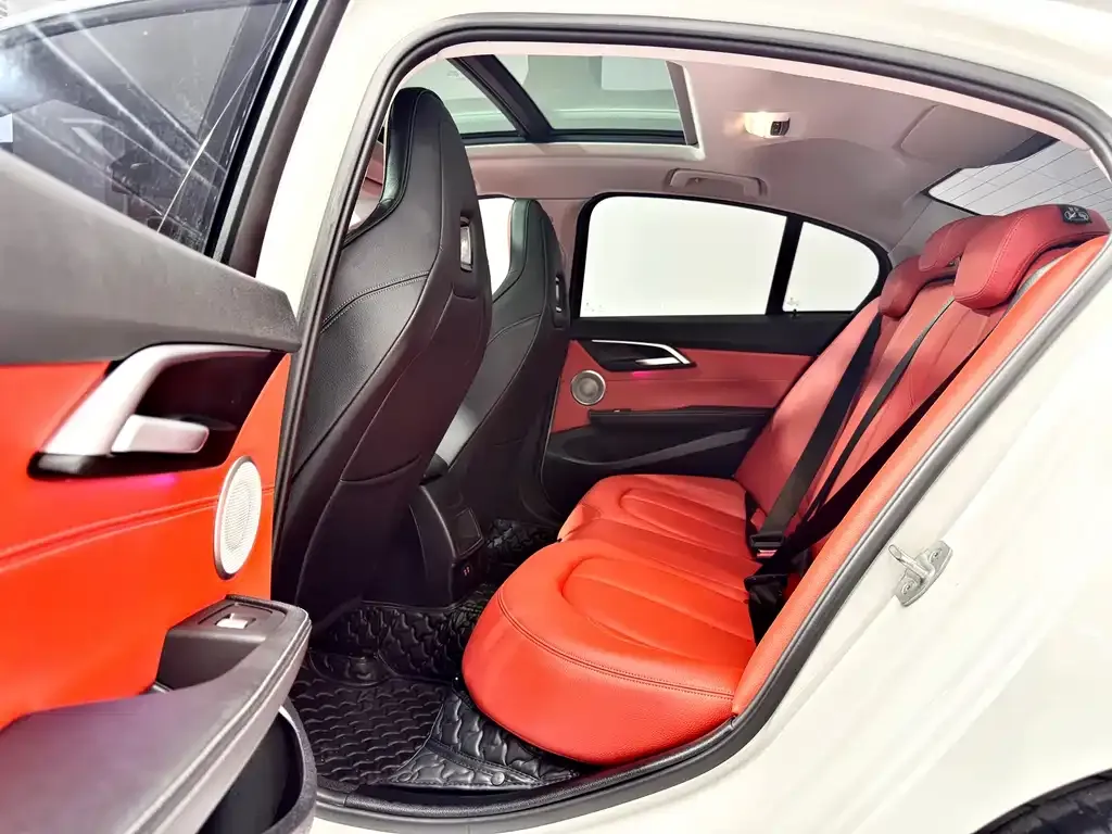 BMW 1 Series — фото 10