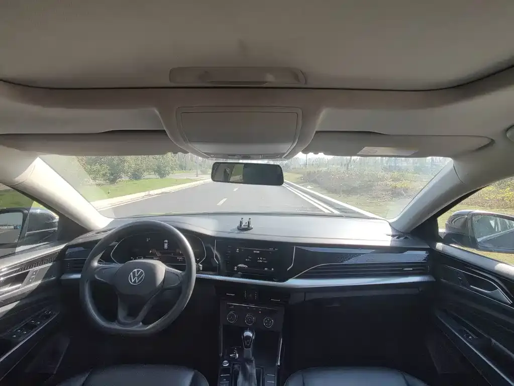 Volkswagen Passat — фото 6