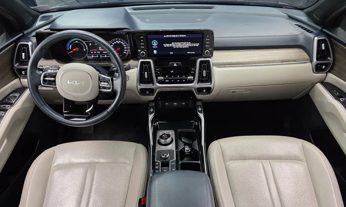 Kia Sorento — фото 8