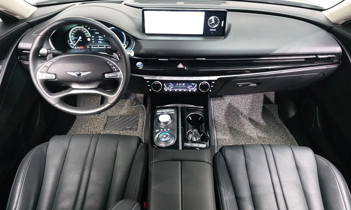 Genesis G80 — фото 10
