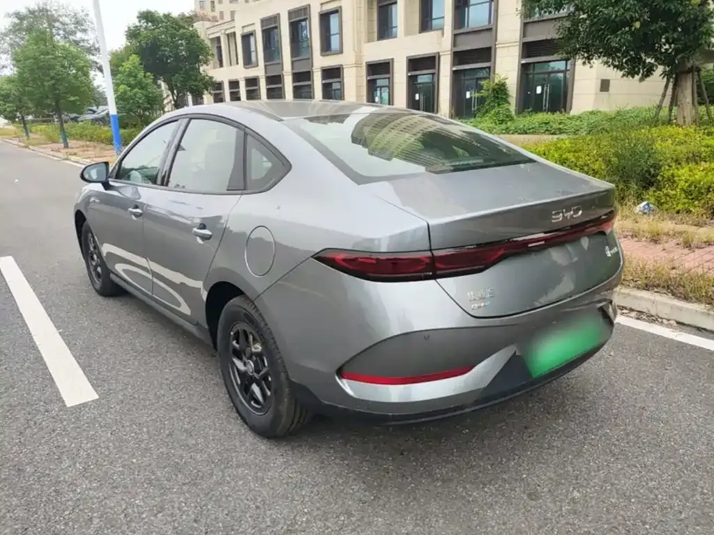 BYD Qin PLUS — фото 9