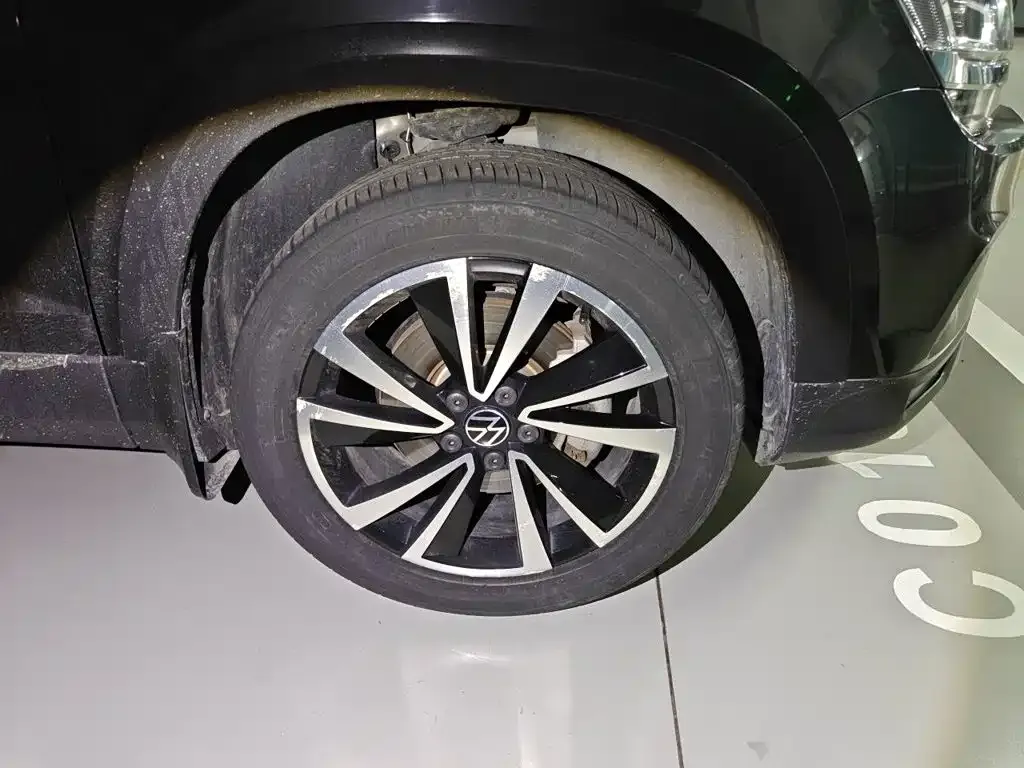 Volkswagen Tharu — фото 8