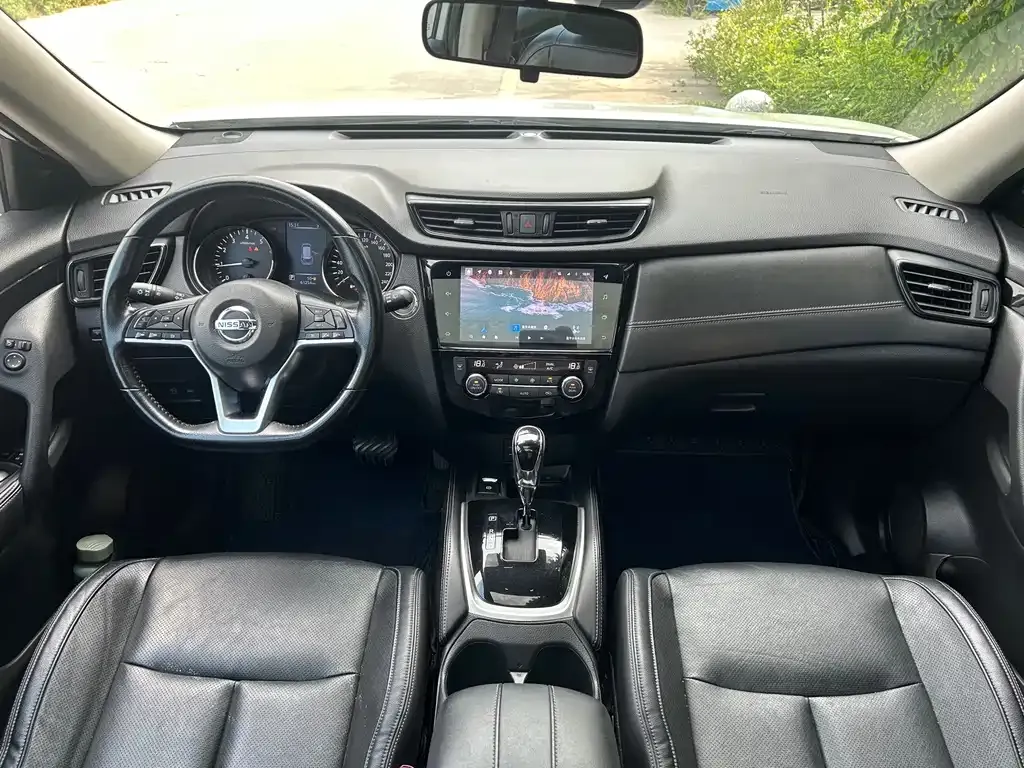Nissan X-Trail — фото 8