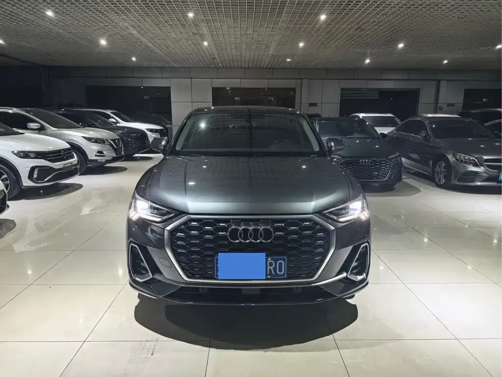 Audi Q3 Sportback — фото 2