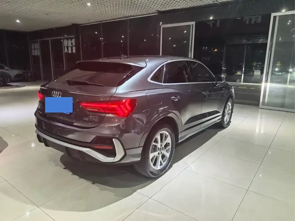 Audi Q3 Sportback — фото 7