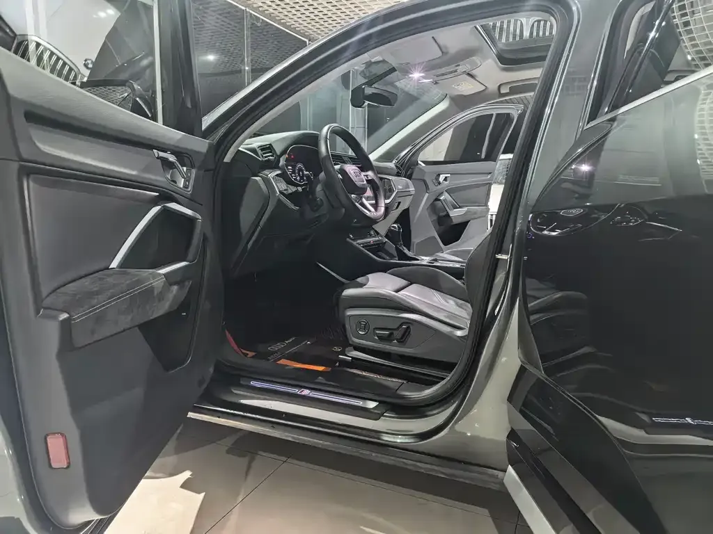 Audi Q3 Sportback — фото 4