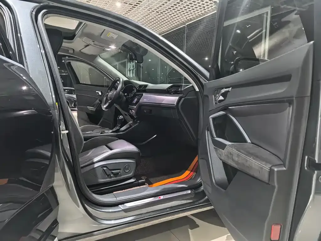 Audi Q3 Sportback — фото 5