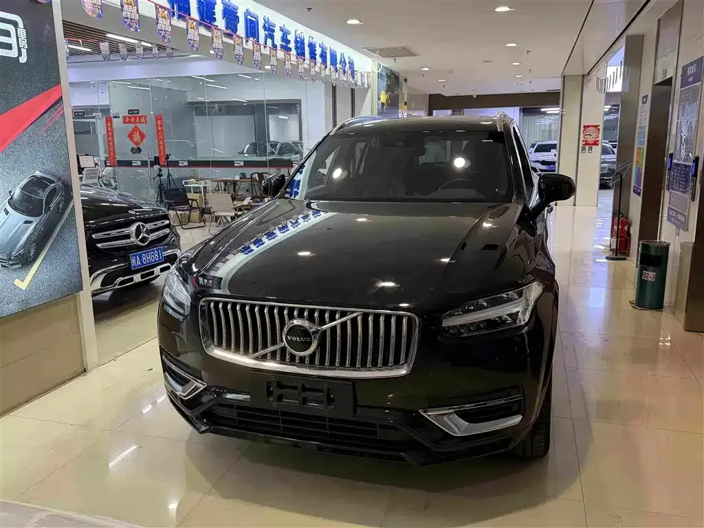 Volvo XC90 — фото 2