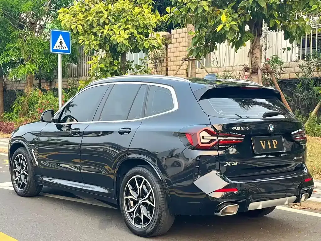 BMW X3 — фото 8