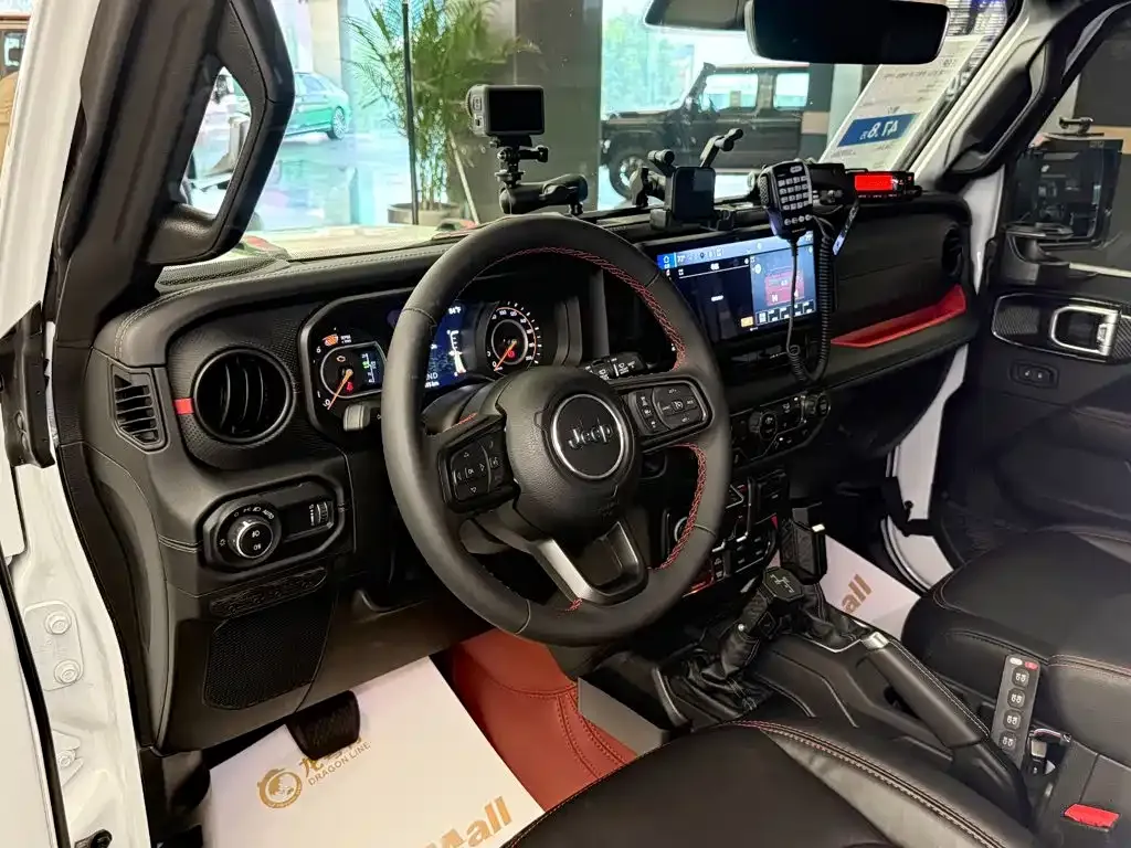 Jeep Wrangler — фото 4
