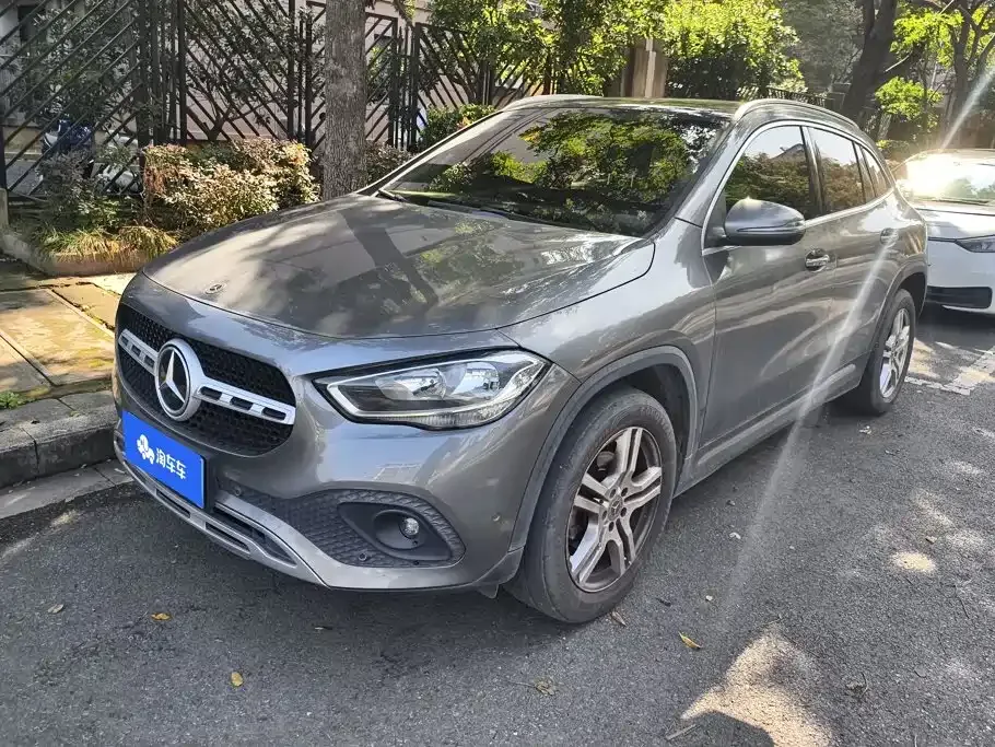 Mercedes-Benz GLA — фото 1