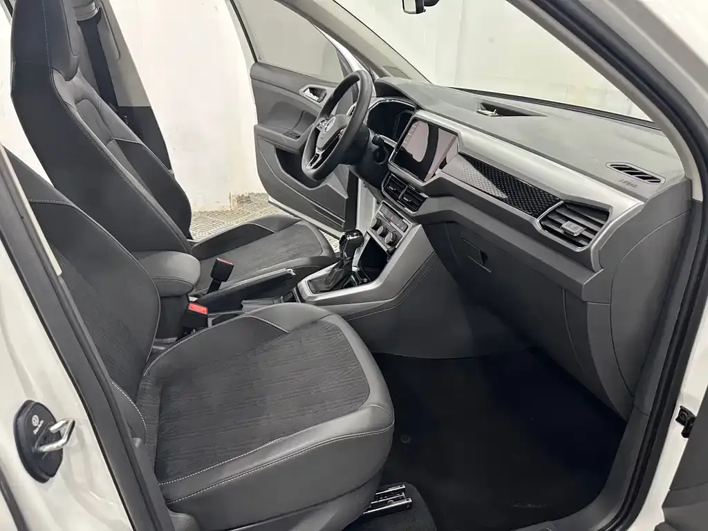 Volkswagen T-Cross — фото 2