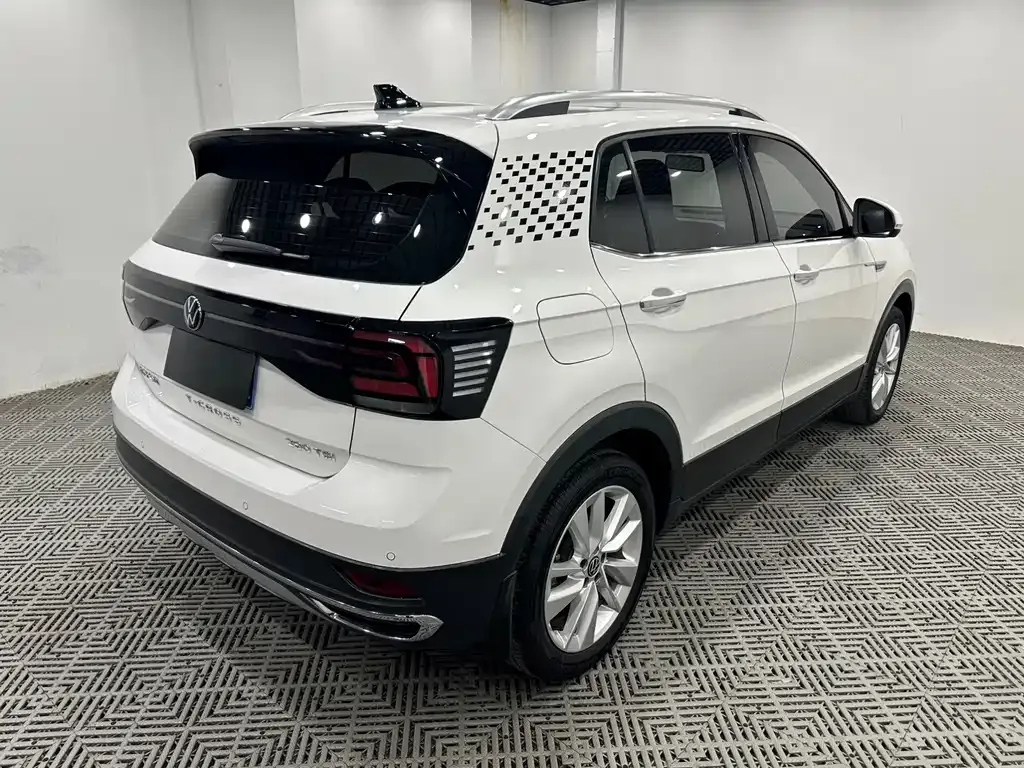 Volkswagen T-Cross — фото 6