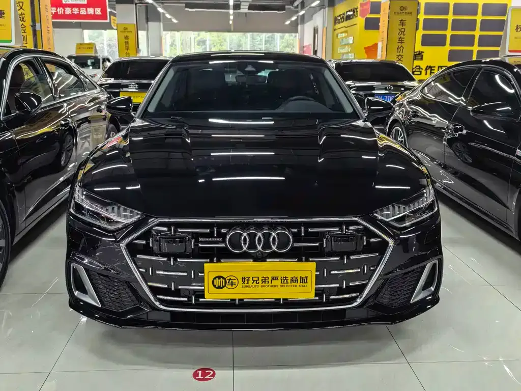 Audi A7L — фото 4