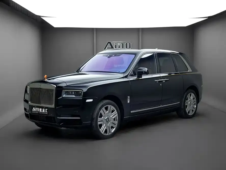 Rolls-Royce Cullinan — фото 1