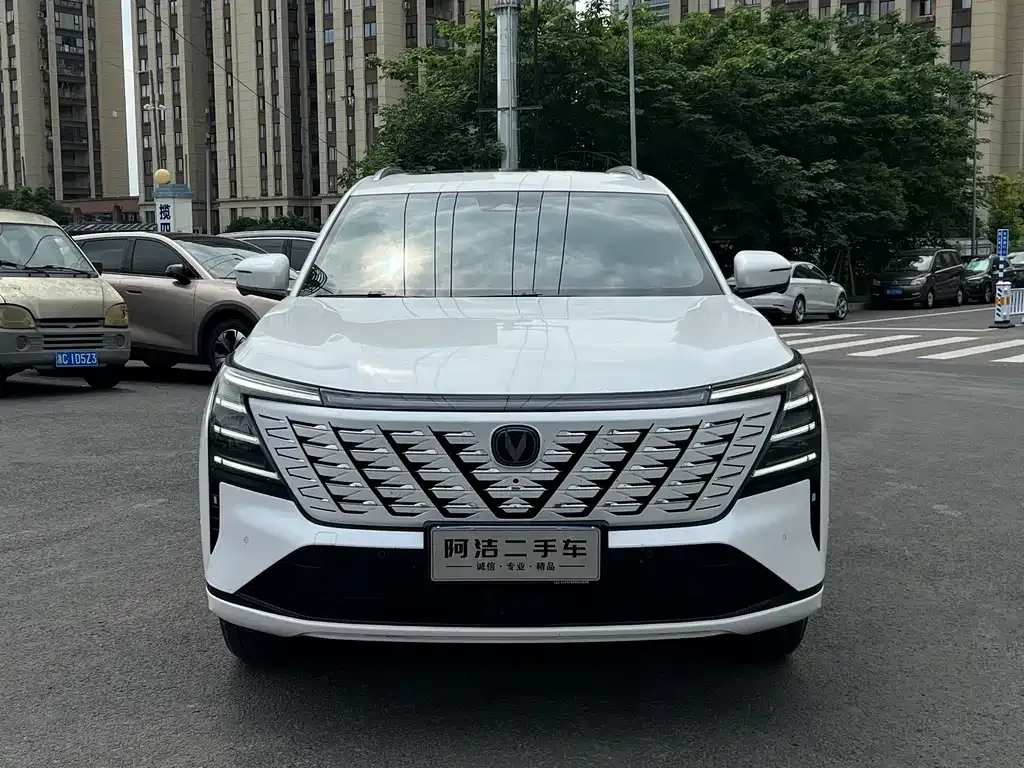 Changan CS75 PLUS — фото 2