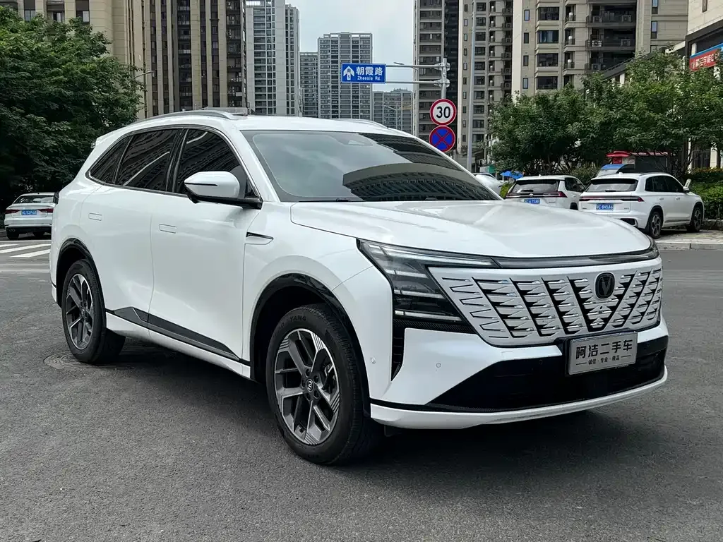 Changan CS75 PLUS — фото 6