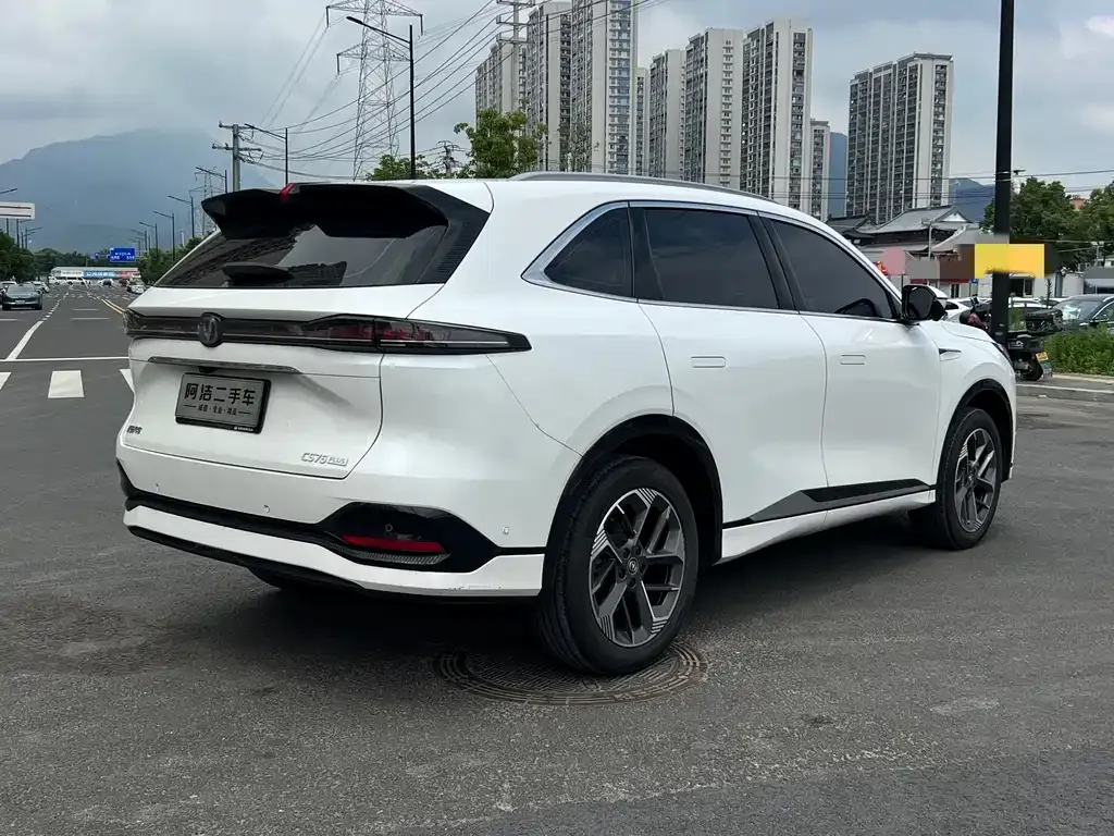 Changan CS75 PLUS — фото 3
