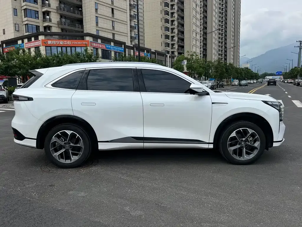 Changan CS75 PLUS — фото 10