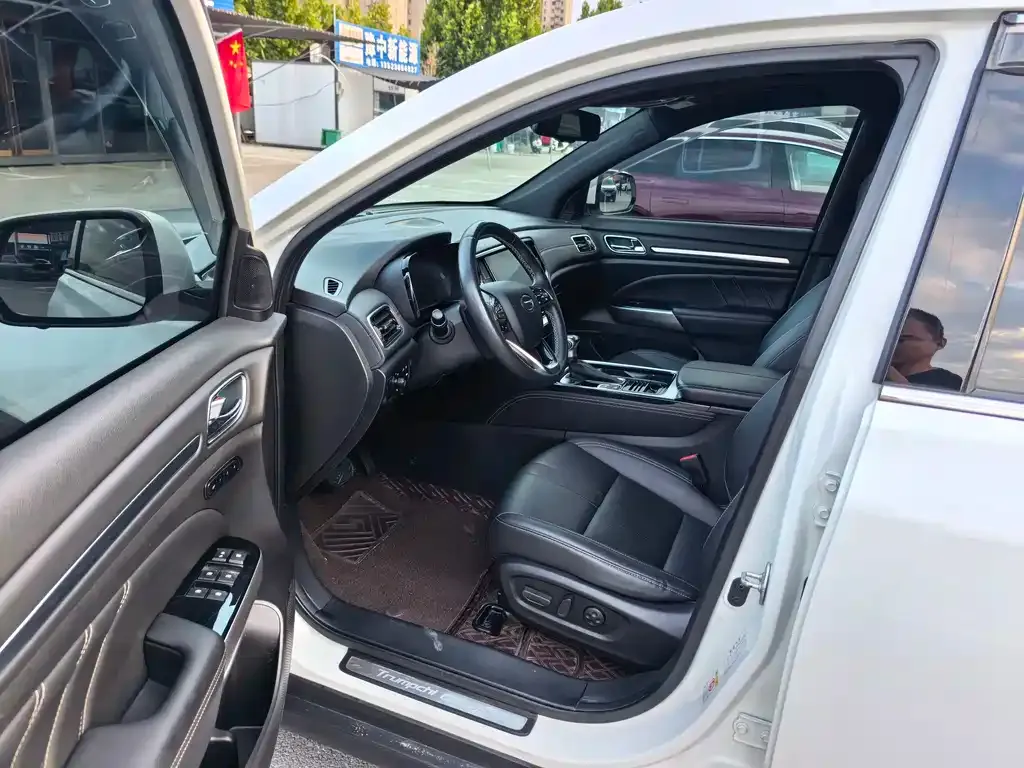 GAC Motor Trumpchi GS8 — фото 9