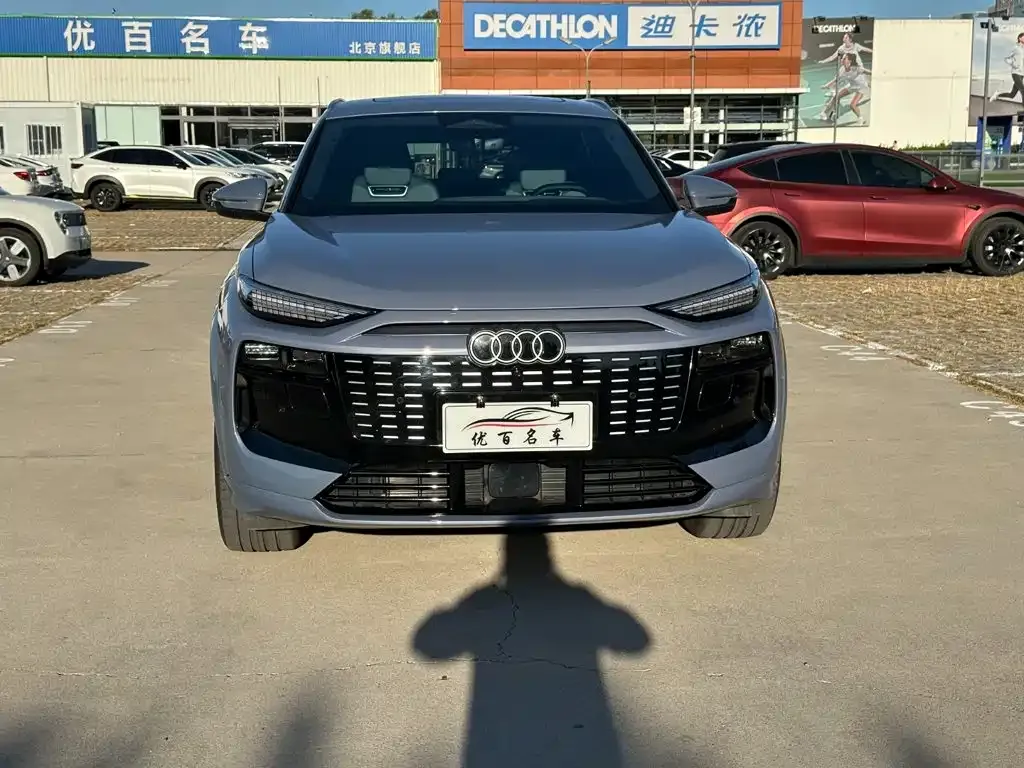 Audi Q6L e-tron — фото 8