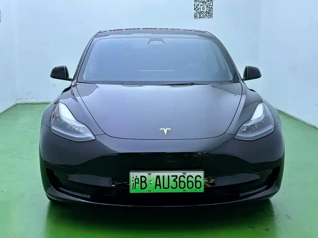 Tesla Model 3 — фото 8