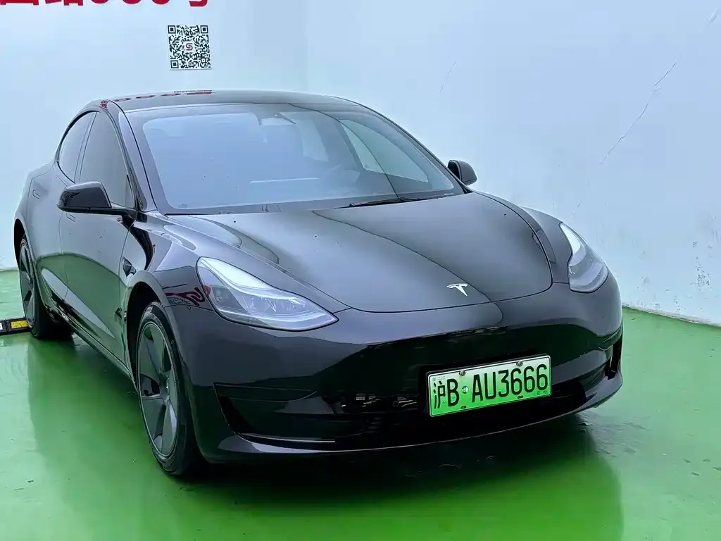 Tesla Model 3 — фото 2