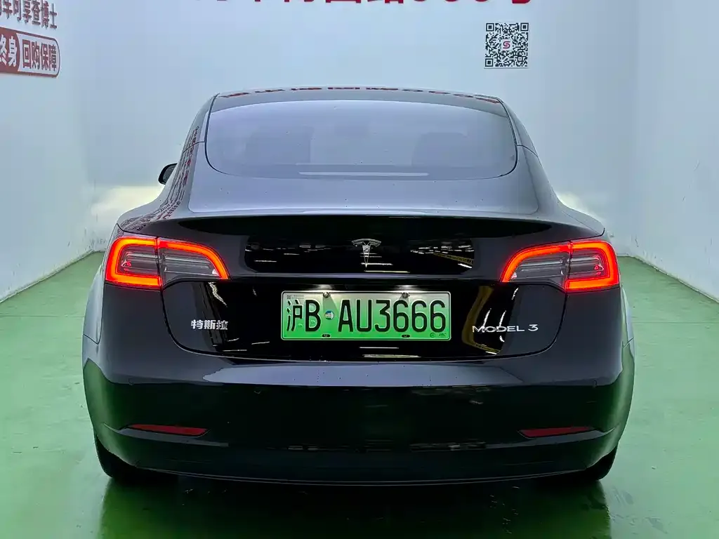 Tesla Model 3 — фото 3