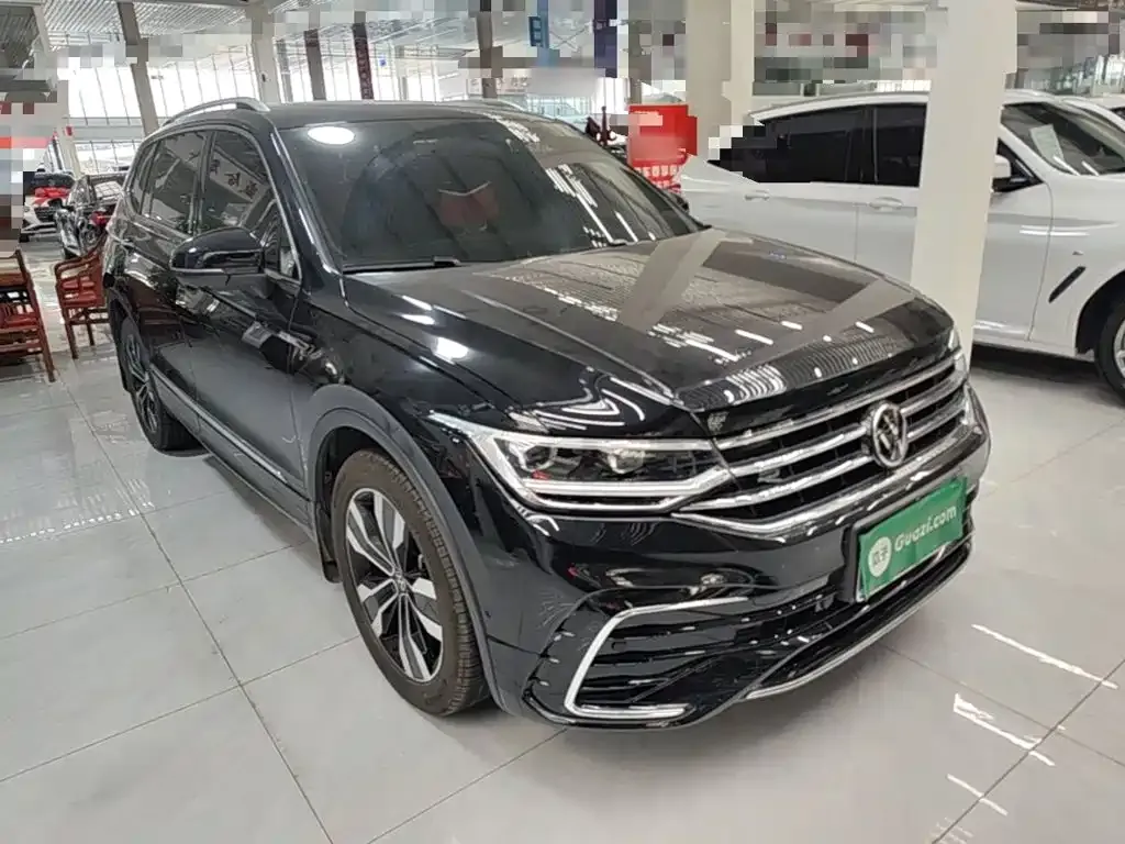 Volkswagen Tiguan L — фото 4