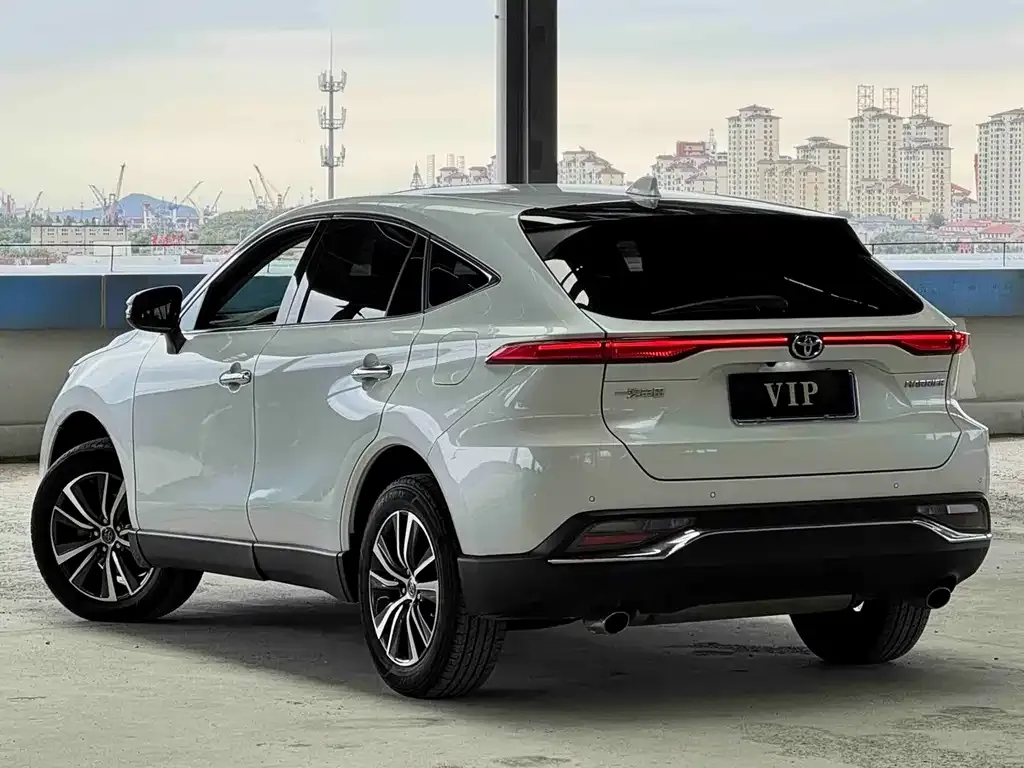 Toyota Harrier — фото 7