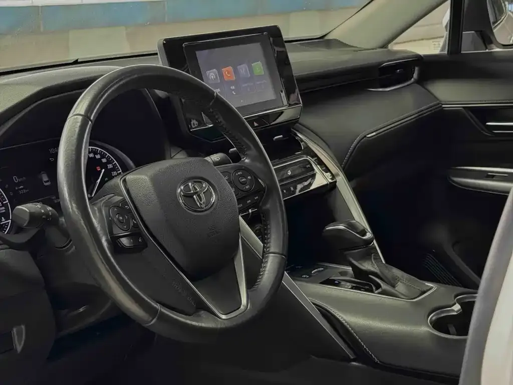 Toyota Harrier — фото 6