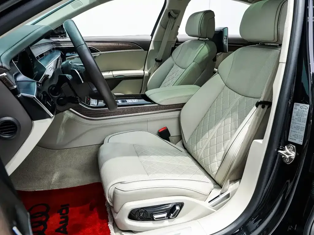 Audi A8 — фото 10