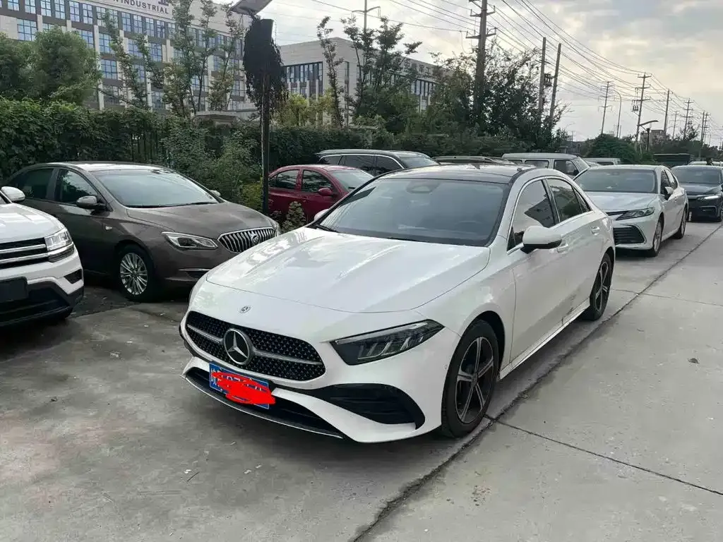 Mercedes-Benz A-Class — фото 1