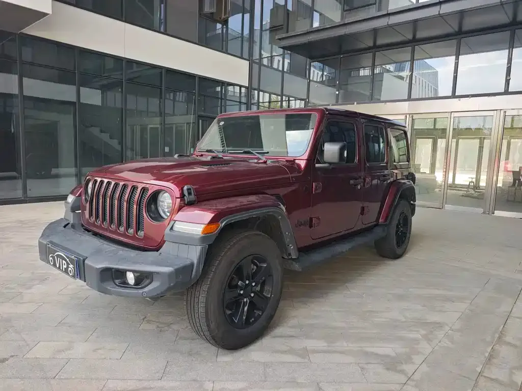 Jeep Wrangler — фото 1