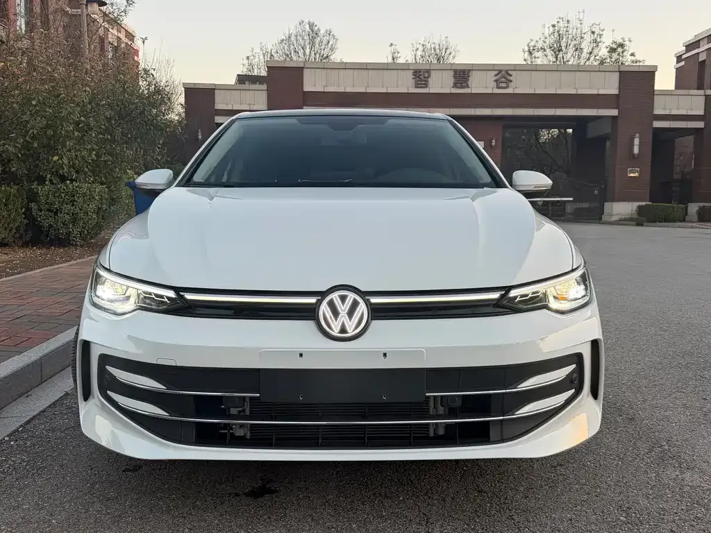 Volkswagen Golf — фото 3