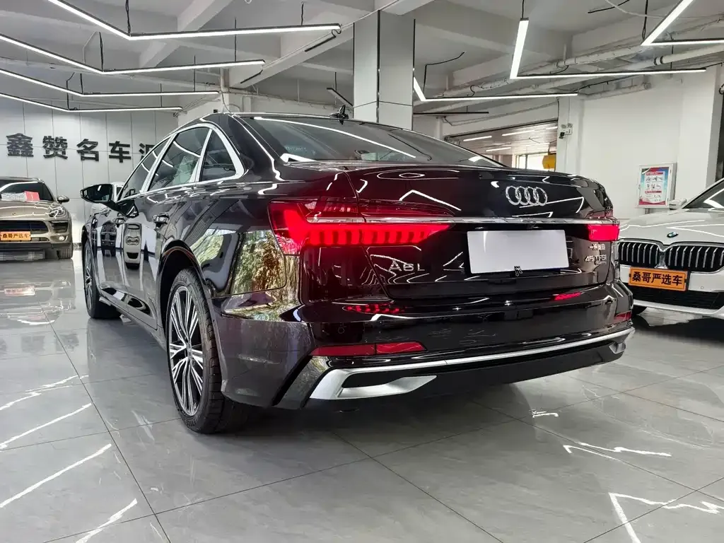 Audi A6L — фото 5