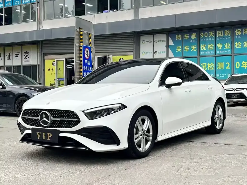 Mercedes-Benz A-Class — фото 1