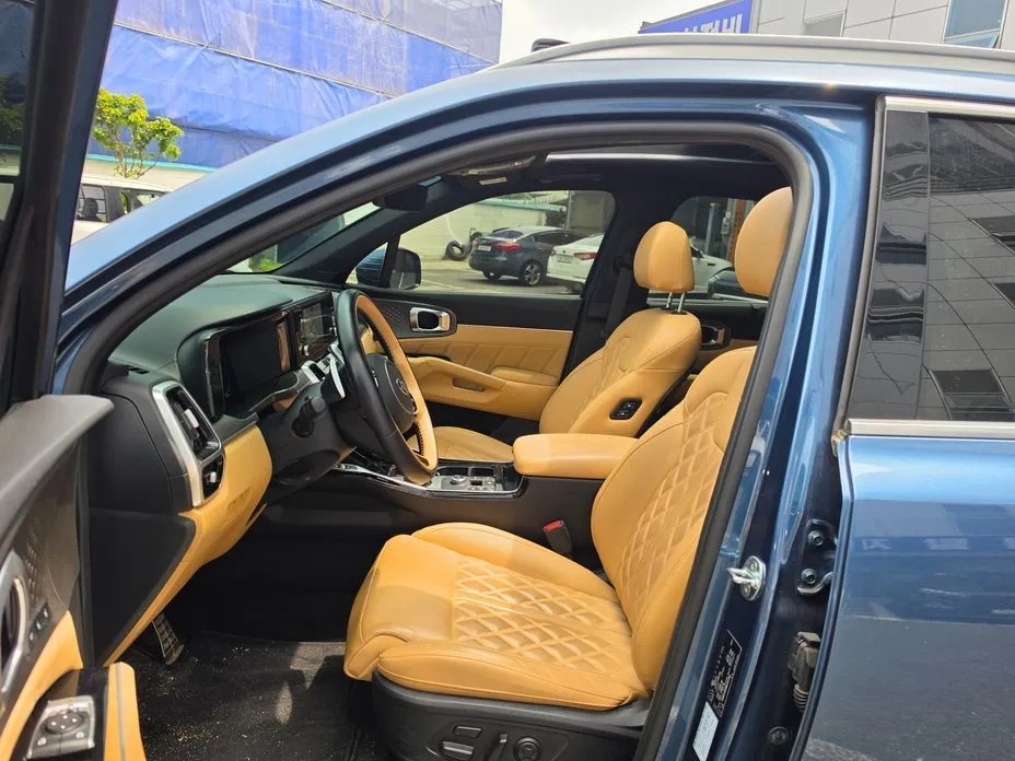 Kia Sorento — фото 9