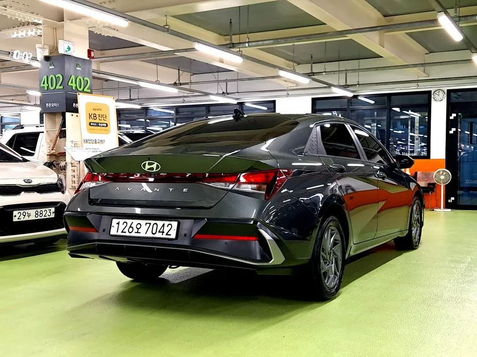 Hyundai AVANTE — фото 6