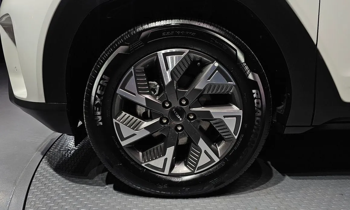 KG Mobility (Ssangyong) Torres — фото 10