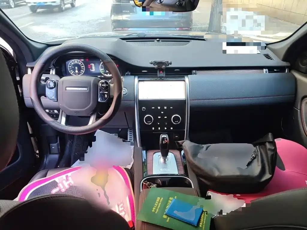Land Rover Discovery Sport Hybrid — фото 9