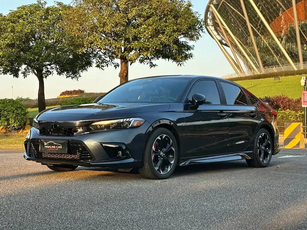 Honda Civic — фото 1
